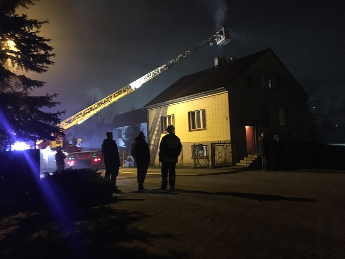 Pożar sadzy w kominie na ul. Podlesie w Kalwarii Zebrzydowskiej