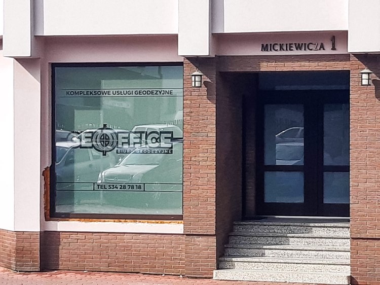 Firma Geodezyjna GEOOFFICE zaprasza do swojego biura w Centrum Kalwarii Zebrzydowskiej na ul. Mickiewicza 1