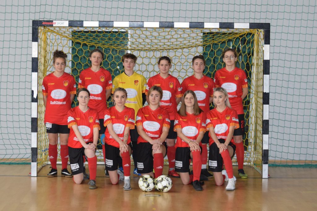 Żeńska drużyna Kalwarianki liderem w lidze futsalu kobiet