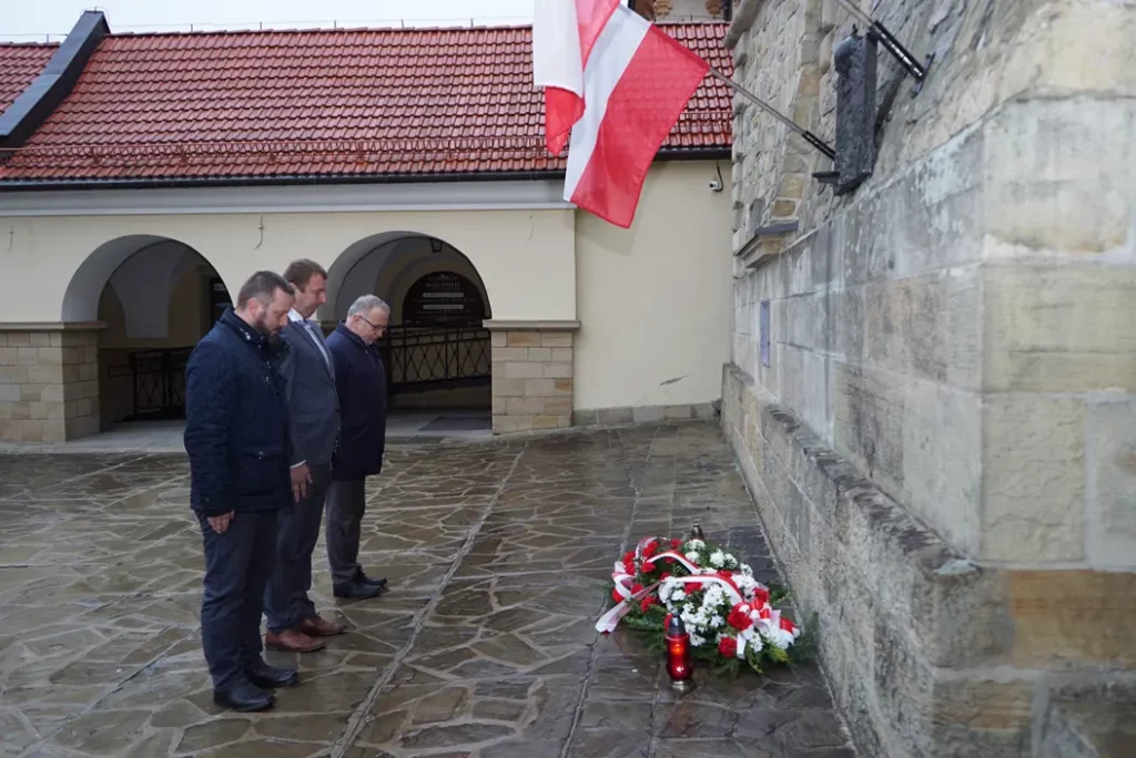 W Kalwarii pamiętali o rocznicy Katynia i Katastrofy Smoleńskiej