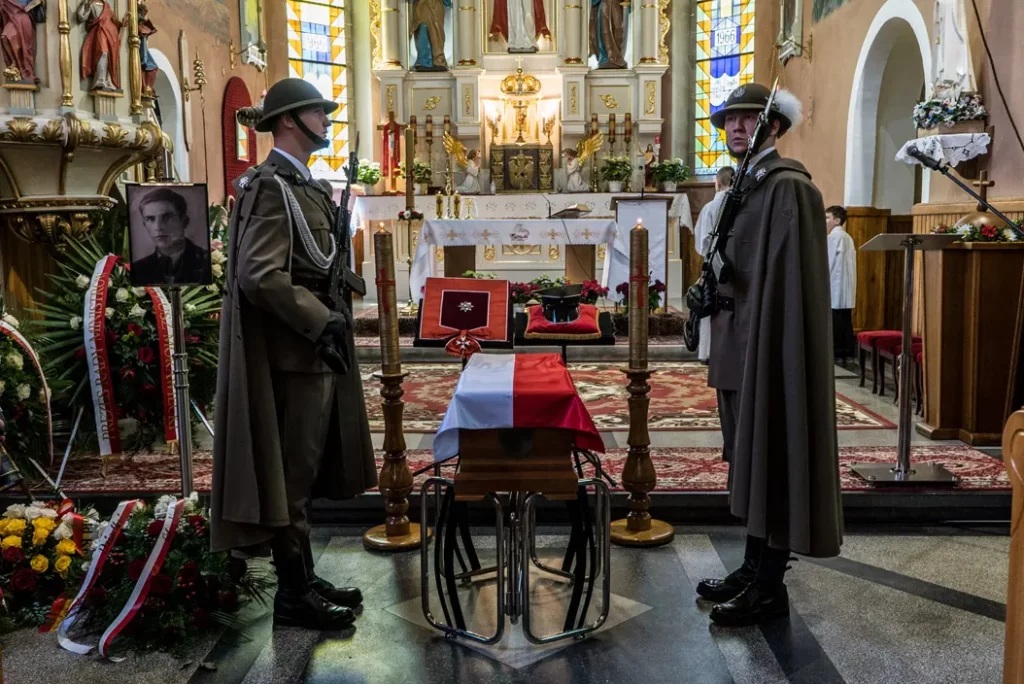 W piątek odbyły się w Jachówce uroczystości pogrzebowe żołnierza partyzantki niepodległościowej Jana Sałapatka „Orła”