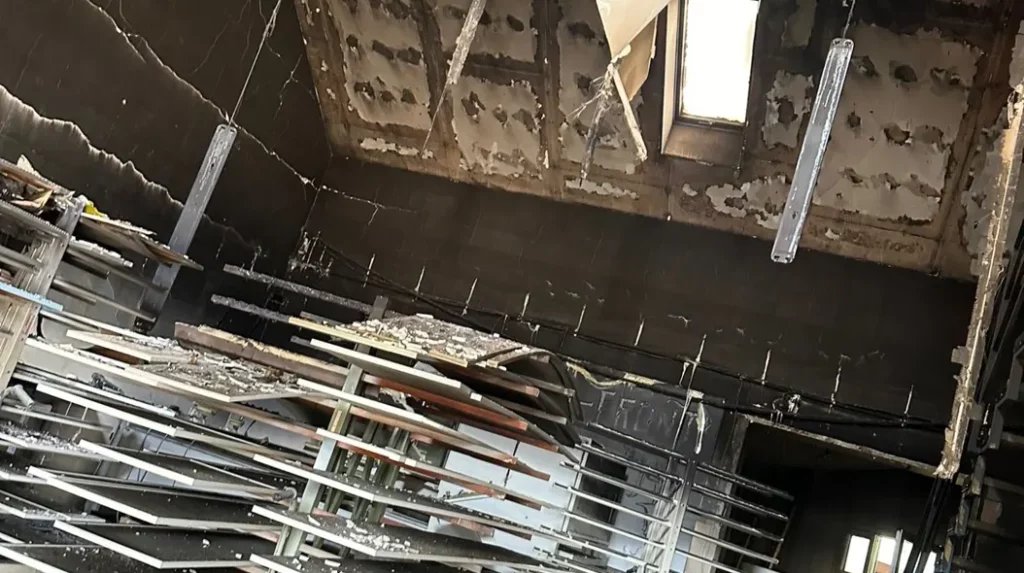 Ruszyła zbiórka na sprzątanie po pożarze zakładu w Barwałdzie