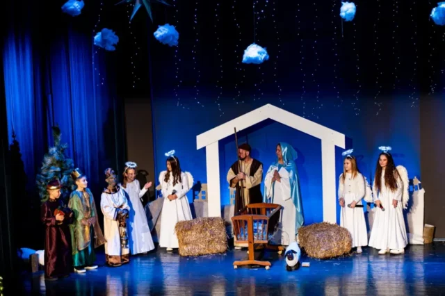 Historia Cudownej Nocy – Przedstawienie Grupy Teatralnej przy ZS 1 w Kalwarii Zebrzydowskiej – 11 stycznia 2026 r. – fot. Andrzej Famielec-09245