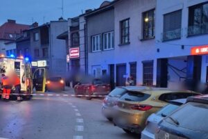 Potrącenie kobiety z dzieckiem na kalwaryjskim rynku. Interweniował śmigłowiec LPR